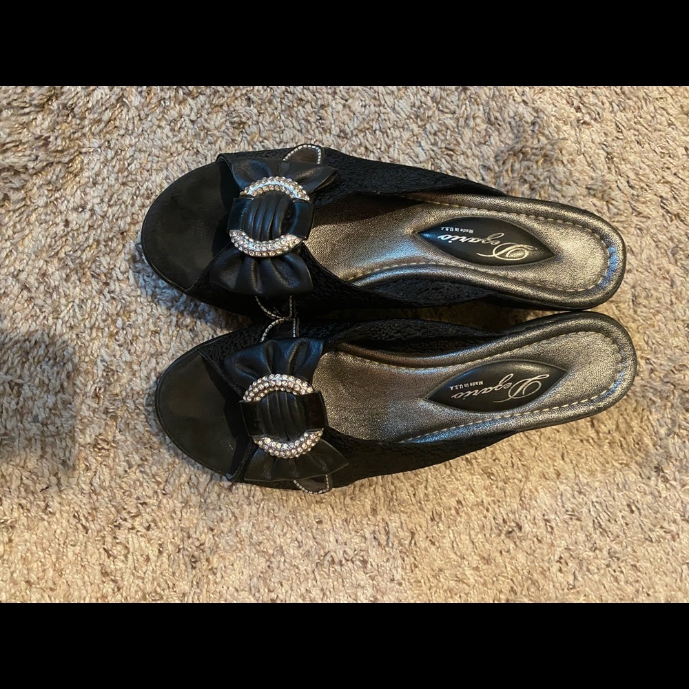 Ladies wedges - Picture 2 of 2